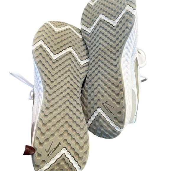 Nike Revolution 5, running sneakers, women's size 8.5 - Picture 5 of 6